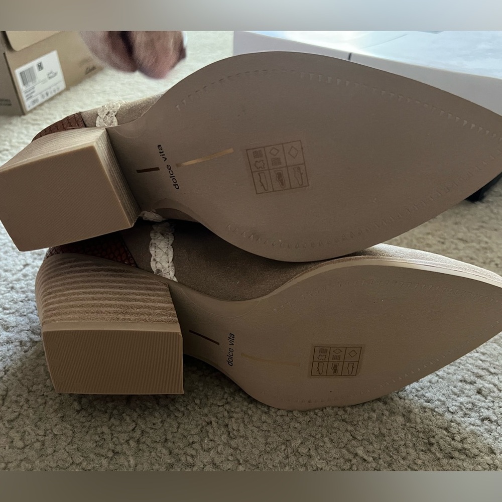 Dolce Vita Tan and Cream Heeled Boots - Picture 4 of 5